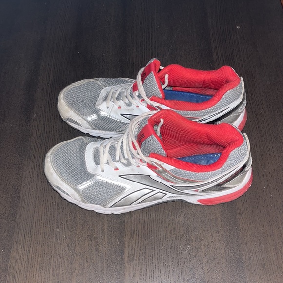 Reebok White and Silver Running Shoes - Picture 4 of 5